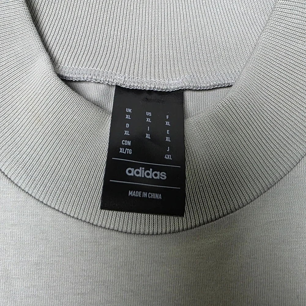 Adidas Basketball Sleeveless T Shirt Mens XL Metallic Gray Athletic Cutoff Top
